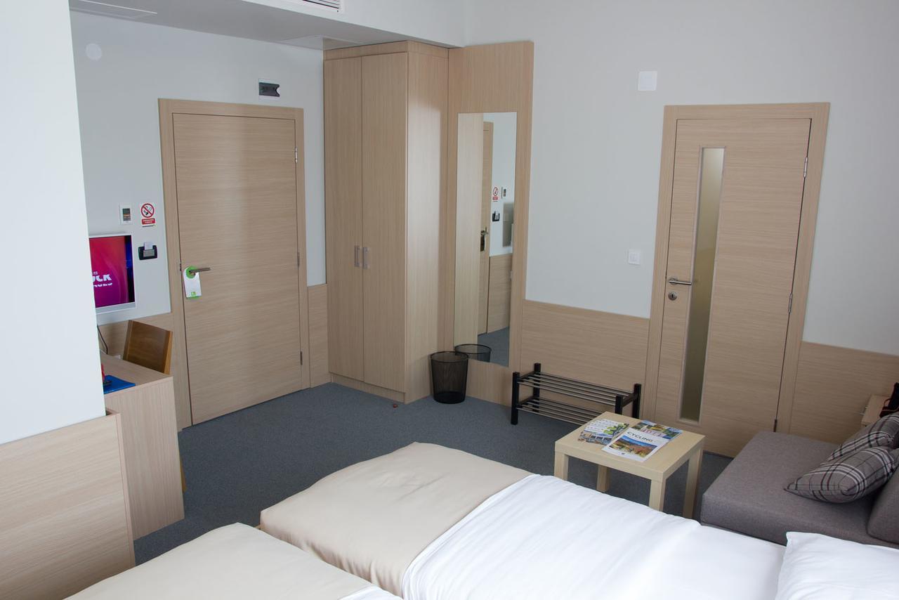 Hotel Lika Sjever Brinje Esterno foto