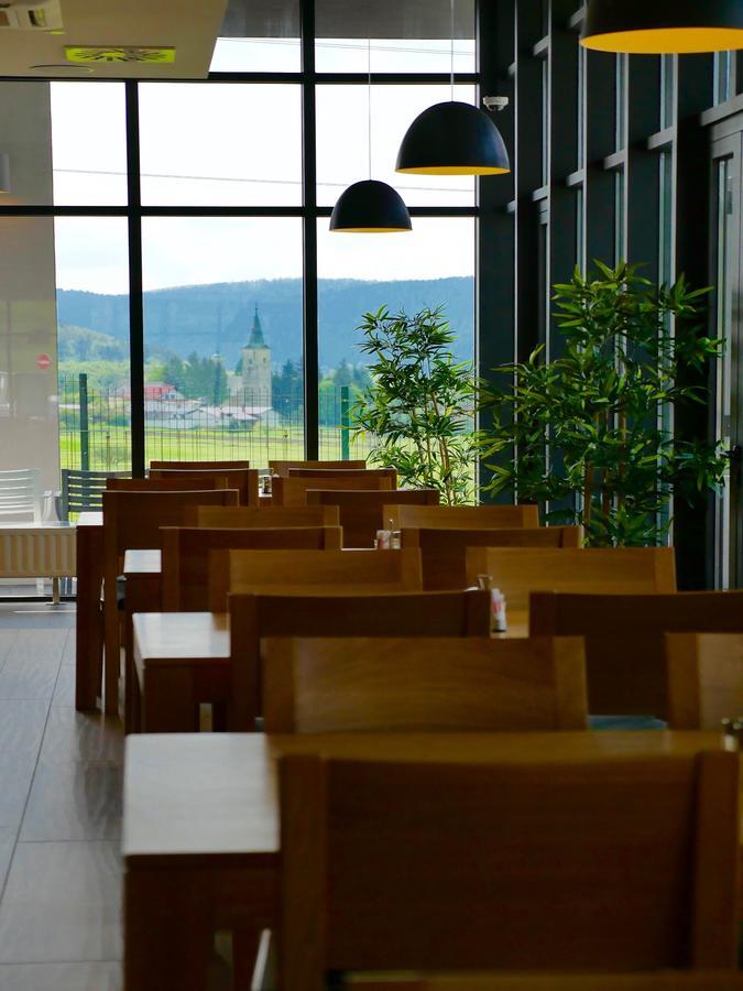 Hotel Lika Sjever Brinje Esterno foto
